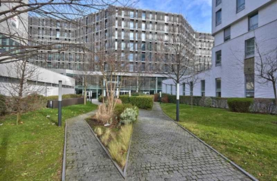 A LOUER autre 695m2 ref 1391599-0LCW1