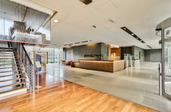 A LOUER autre 695m2 ref 1391599-0LCW1