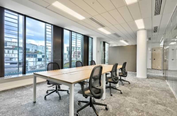 A LOUER autre 695m2 ref 1391599-0LCW1
