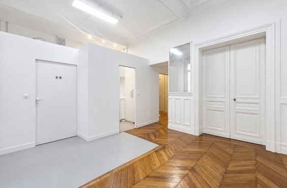 A LOUER Bureaux 83m2 ref 2202221-0L