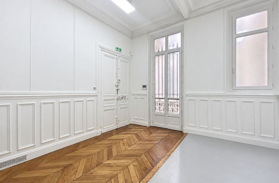 A LOUER Bureaux 83m2 ref 2202221-0L