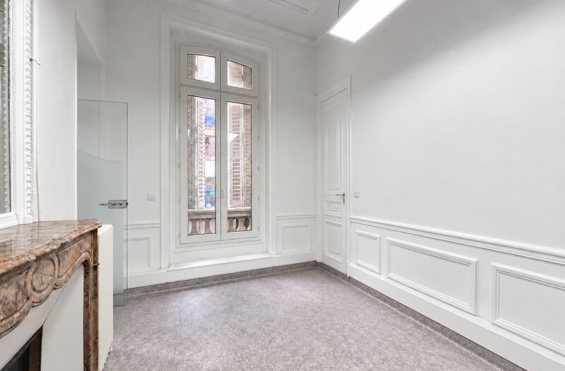 A LOUER Bureaux 83m2 ref 2202221-0L