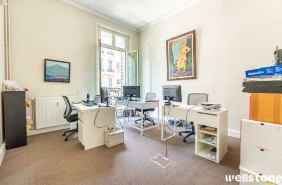 A LOUER Bureaux 107m2 ref 1454110-0L