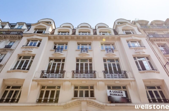 A LOUER Bureaux 117m2 ref 2150147-0L