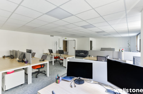 A LOUER Bureaux 119m2 ref 2180835-0L