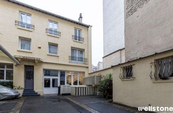 A LOUER Bureaux 128m2 ref 1453842-0L