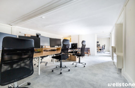 A LOUER Bureaux 135m2 ref 2139077-0L