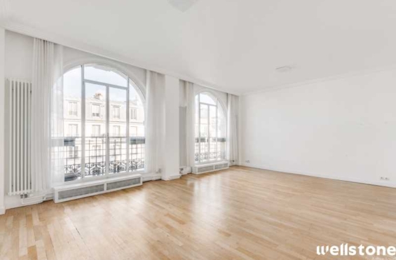 A LOUER Bureaux 138m2 ref 1454013-0L
