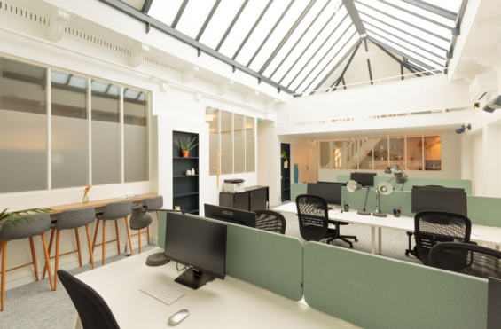 A LOUER Bureaux 152m2 ref 1462126-0L