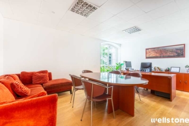 A LOUER Bureaux 153m2 ref 1462025-0L