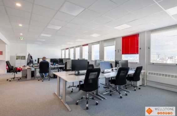 A LOUER Bureaux 157m2 ref 1755614-0L