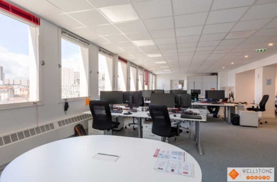 A LOUER Bureaux 157m2 ref 1755614-0L