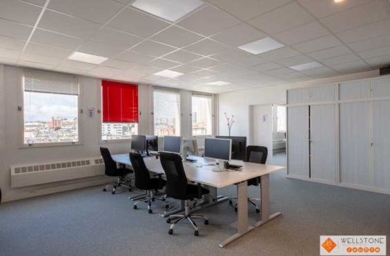 A LOUER Bureaux 157m2 ref 1755614-0L