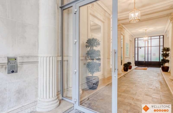 A LOUER Bureaux 182m2 ref 1238628-0L