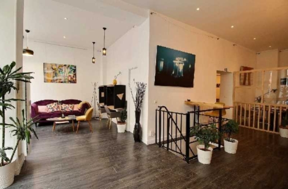 A LOUER Bureaux 187m2 ref 1462108-0L