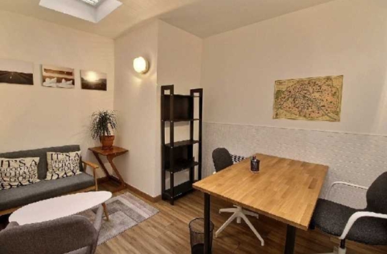 A LOUER Bureaux 187m2 ref 1462108-0L