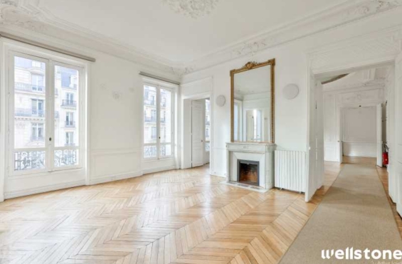 A LOUER Bureaux 191m2 ref 1755685-0L