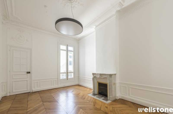 A LOUER Bureaux 194m2 ref 1223566-0L