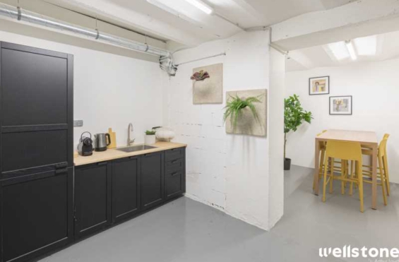 A LOUER Bureaux 194m2 ref 1462124-0L