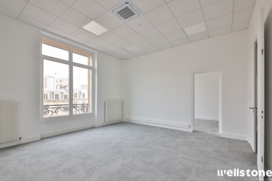 A LOUER Bureaux 197m2 ref 2120819-0L