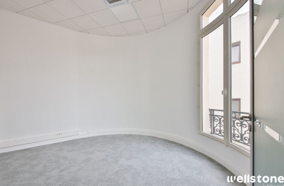 A LOUER Bureaux 197m2 ref 2120819-0L