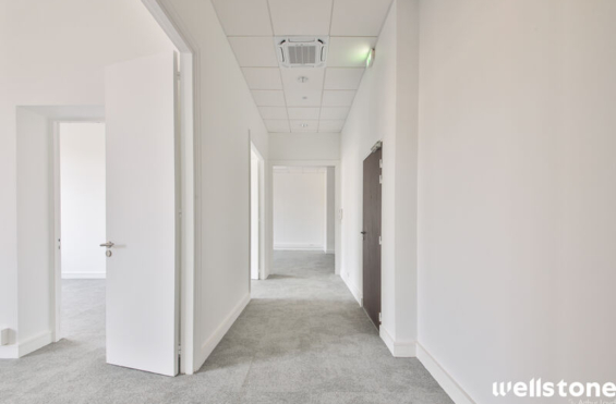A LOUER Bureaux 197m2 ref 2120819-0L
