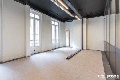 A LOUER Bureaux 198m2 ref 1041106-0L