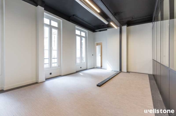 A LOUER Bureaux 198m2 ref 1041106-0L