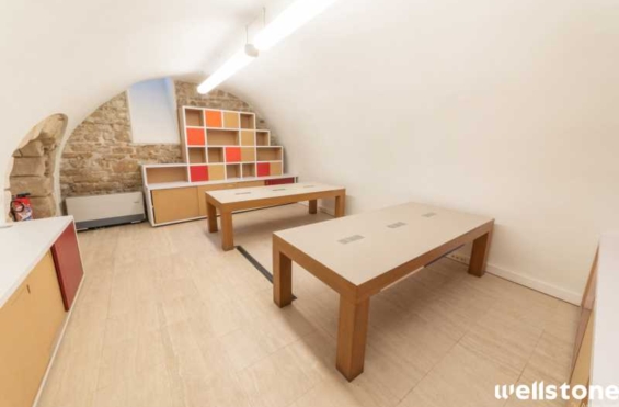 A LOUER Bureaux 198m2 ref 1755620-0L