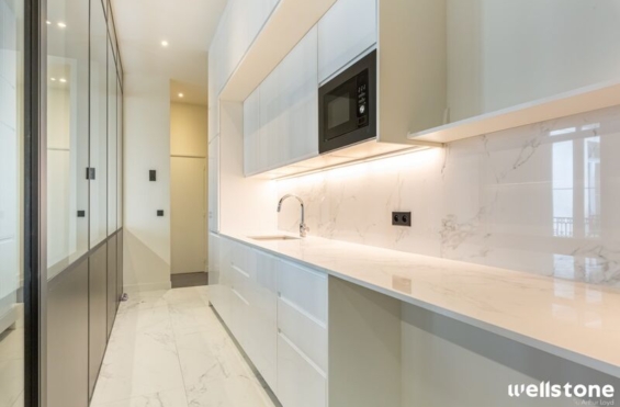 A LOUER Bureaux 198m2 ref 2147759-0L