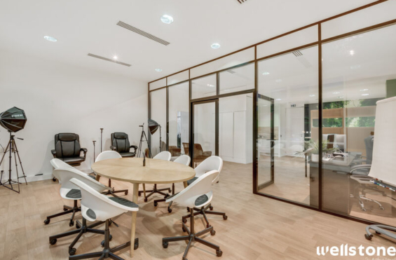 A LOUER Bureaux 200m2 ref 2139745-0L