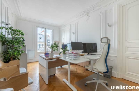 A LOUER Bureaux 201m2 ref 1755653-0L