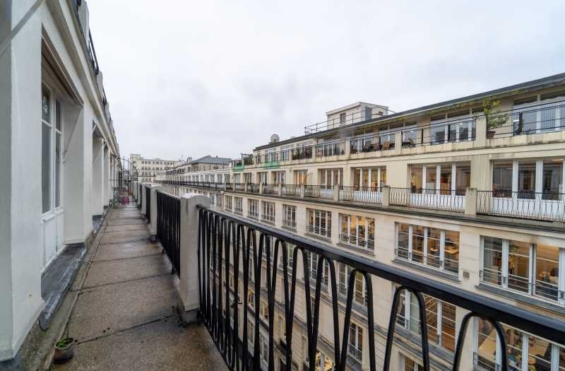 A LOUER Bureaux 203m2 ref 1454109-0L