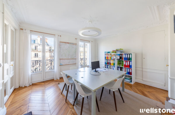 A LOUER Bureaux 210m2 ref 2129313-0L