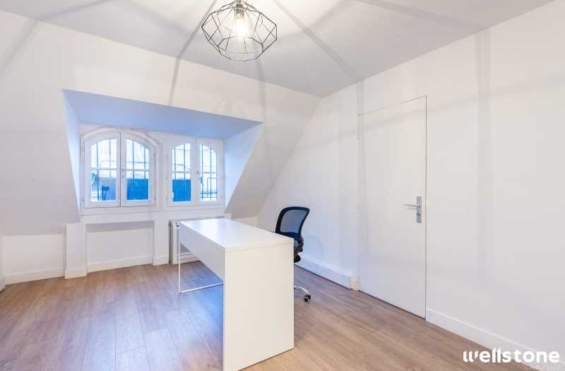 A LOUER Bureaux 218m2 ref 1755594-0L