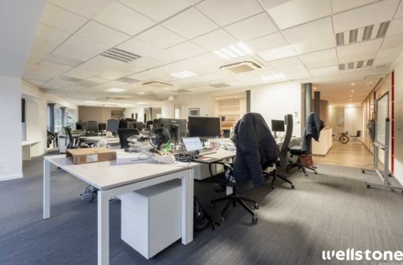 A LOUER Bureaux 225m2 ref 1454111-0L