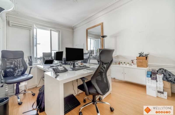 A LOUER Bureaux 229m2 ref 1223540-0L
