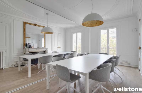 A LOUER Bureaux 229m2 ref 1454010-0L