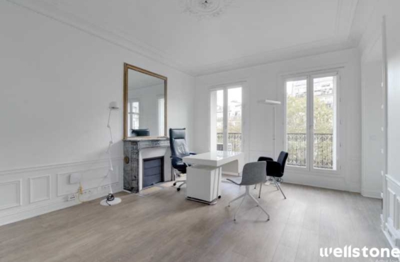 A LOUER Bureaux 229m2 ref 1454010-0L