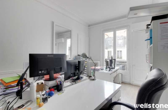 A LOUER Bureaux 229m2 ref 1454010-0L
