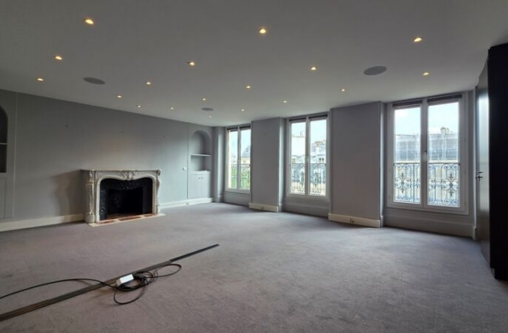 A LOUER Bureaux 236m2 ref 2178907-0L