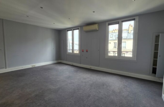 A LOUER Bureaux 236m2 ref 2178907-0L