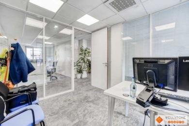 A LOUER Bureaux 238m2 ref 1223538-0L