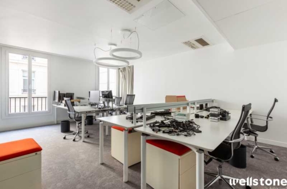 A LOUER Bureaux 238m2 ref 1462069-0L
