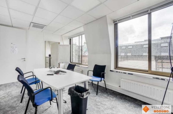 A LOUER Bureaux 238m2 ref 1755655-0L