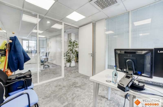 A LOUER Bureaux 238m2 ref 952349