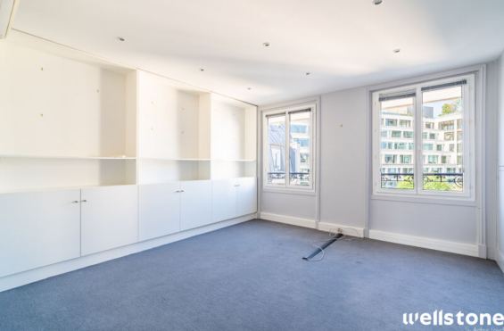 A LOUER Bureaux 240m2 ref 2181338-0L