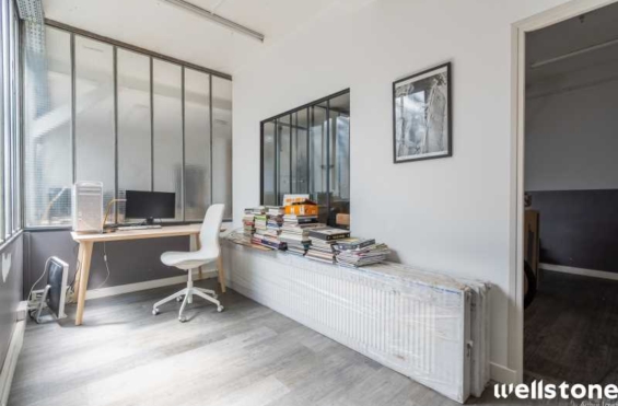 A LOUER Bureaux 241m2 ref 1462057-0L