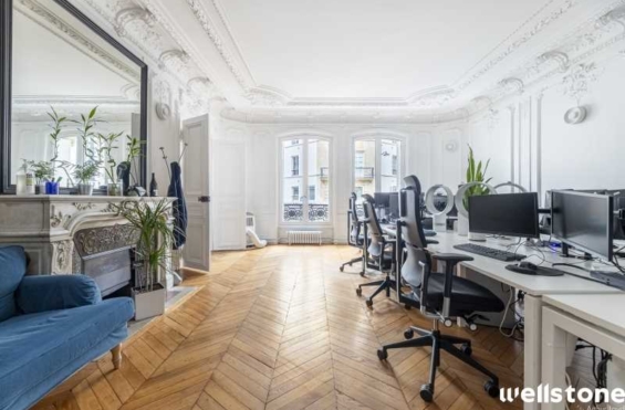 A LOUER Bureaux 243m2 ref 1454077-0L