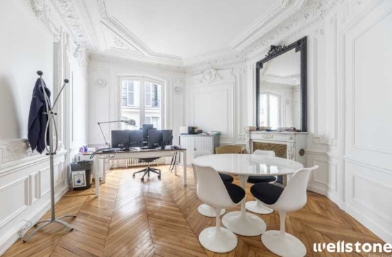 A LOUER Bureaux 243m2 ref 1454077-0L